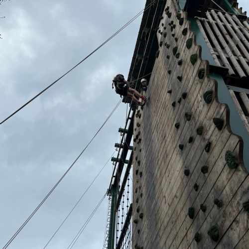 Ginst - Climbing