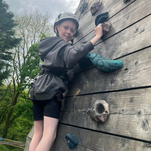 Ginst - Climbing