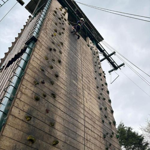 Ginst - Climbing