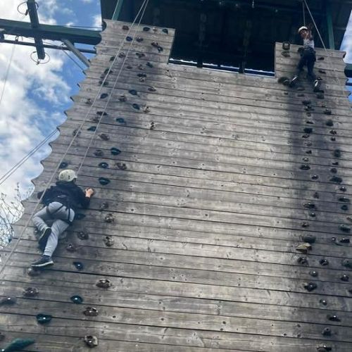 Ginst - Climbing