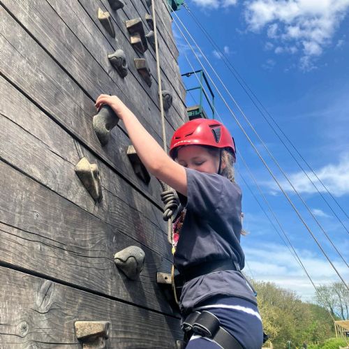 Ginst - Climbing