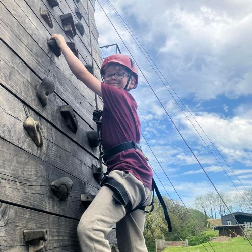 Ginst - Climbing