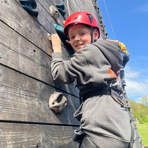 Ginst - Climbing