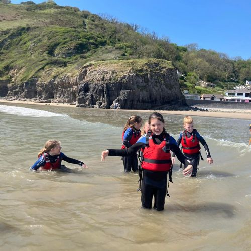 Team Dale and Ginst sea activities