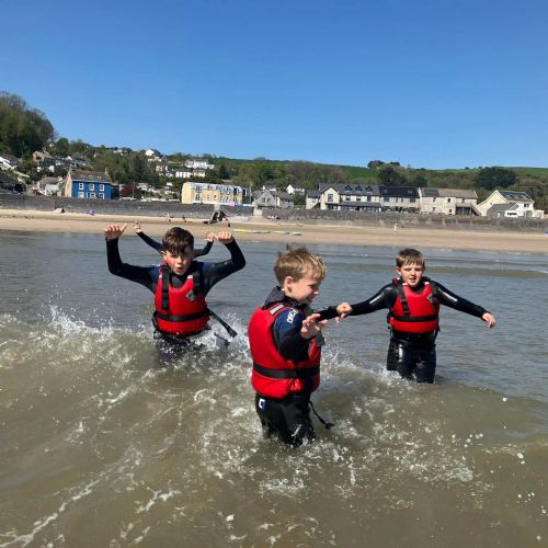 Team Dale and Ginst sea activities