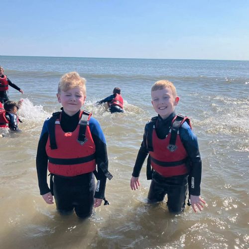 Team Dale and Ginst sea activities