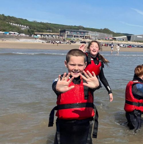 Team Dale and Ginst sea activities