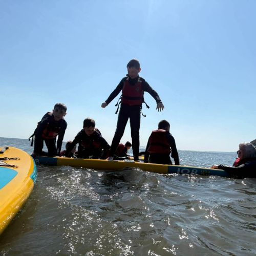 Team Dale and Ginst sea activities