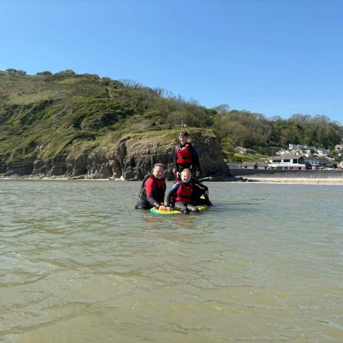 Team Dale and Ginst sea activities